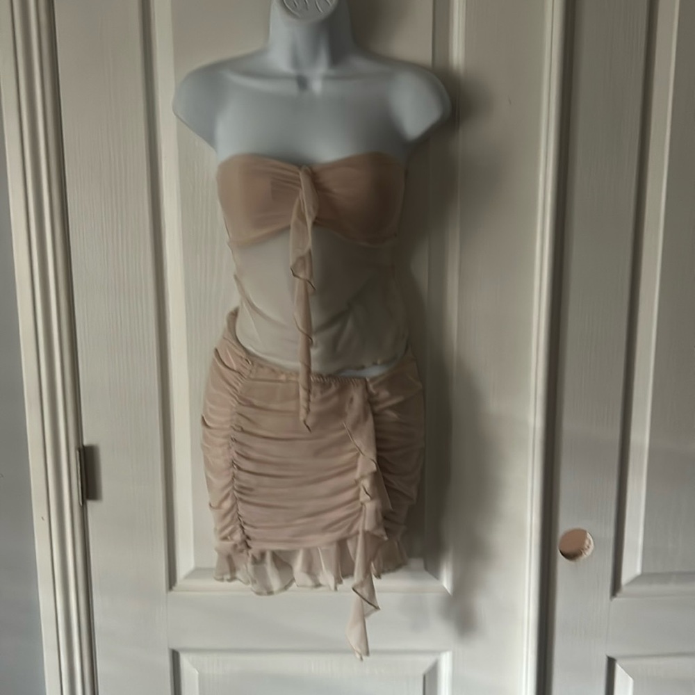 Closet clear out strapless top and mini skirt like new medium